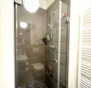Dusche im Bad 2