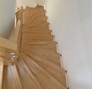 Holztreppe