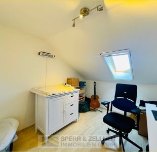 Büro / Kinderzimmer