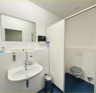 WC (1 von 3)